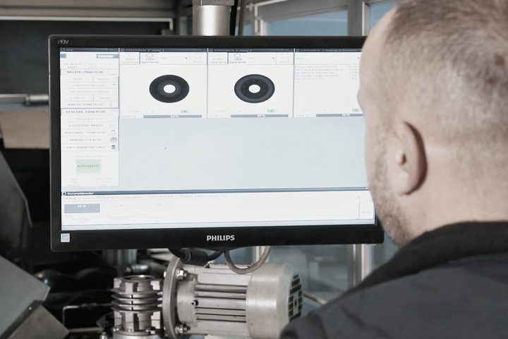 Camera inspection screen